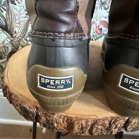 Sperry rain boots in great condition size 8 - Picture 4 of 6